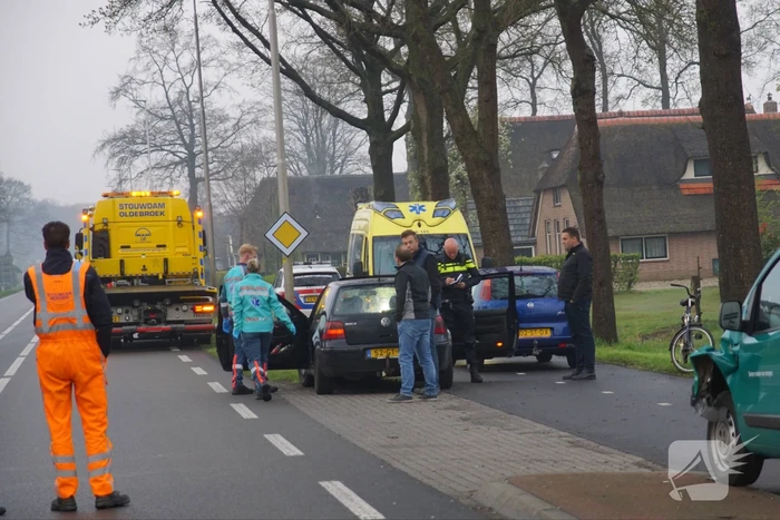 Gewonde en veel schade bij kop-staart botsing