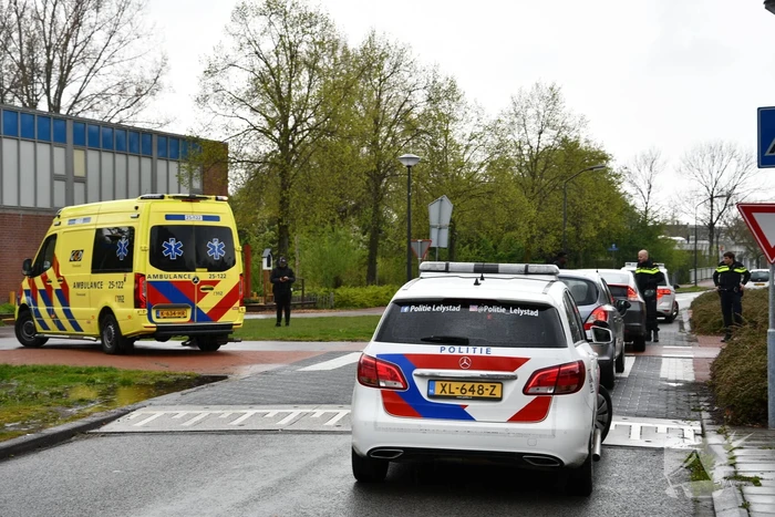 Fietsster aangereden door personenauto