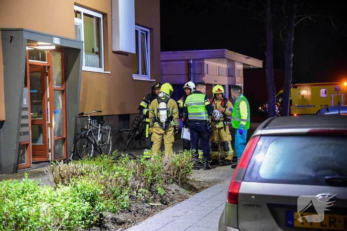Brand in portiekflat na ontploffing