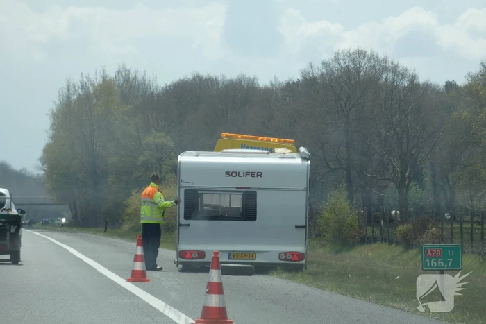Caravan schiet los van voertuig