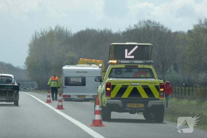 Caravan schiet los van voertuig