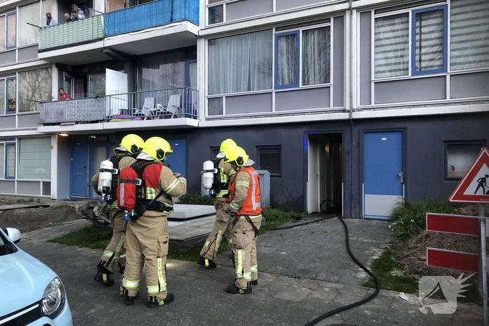 Veel rook bij brand in kelderbox