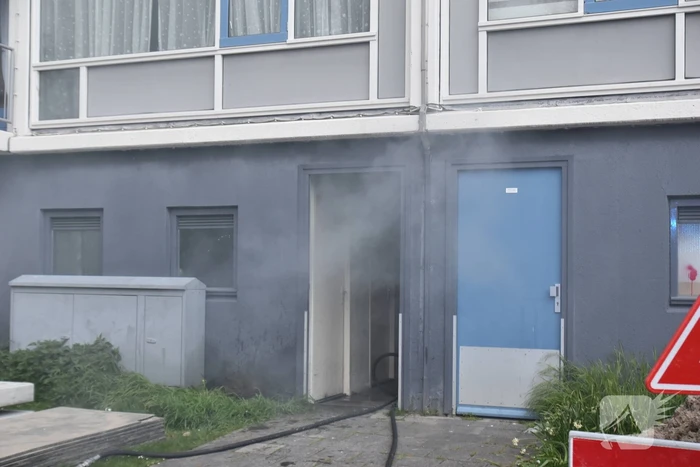Veel rook bij brand in kelderbox