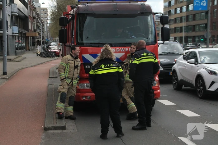 Afzetting door betonbrokken van balkon