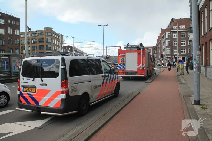 Afzetting door betonbrokken van balkon