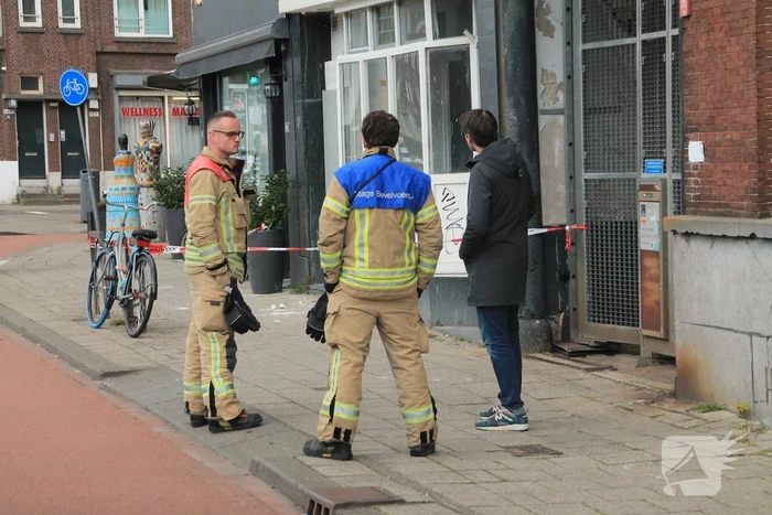 Afzetting door betonbrokken van balkon