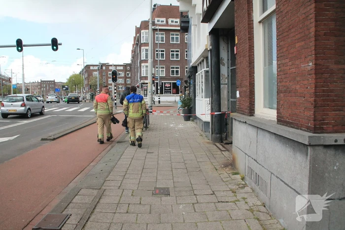 Afzetting door betonbrokken van balkon