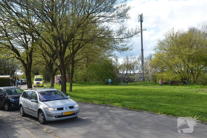 Brandweer helpt met bevrijden van kind