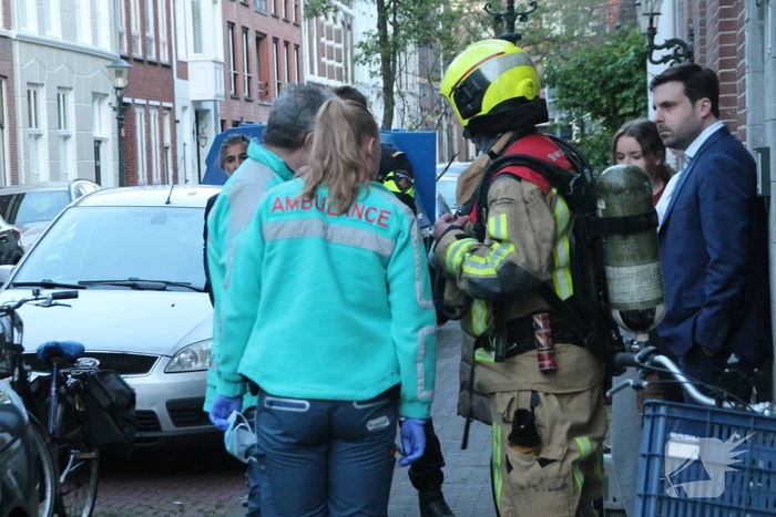Grote brand in schoorsteen van woning