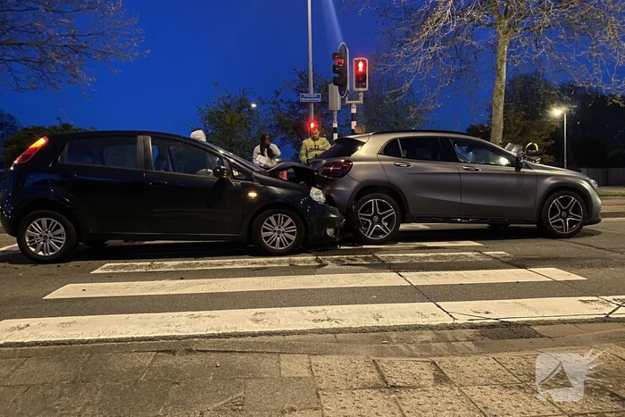 Veel schade bij kop-staartbotsing
