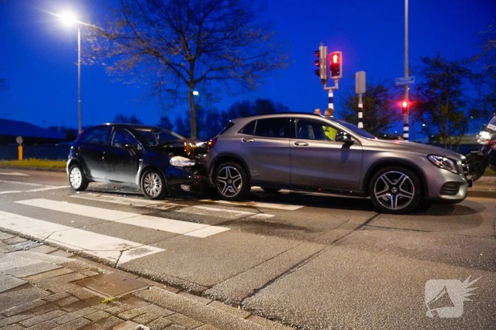 Veel schade bij kop-staartbotsing