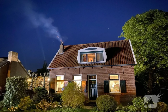 Schoorsteenbrand snel onder controle