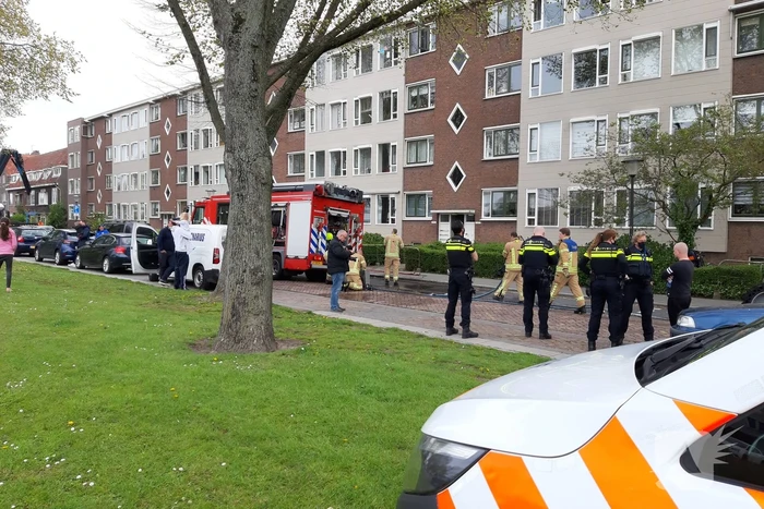 Brand in portiekflat snel geblust