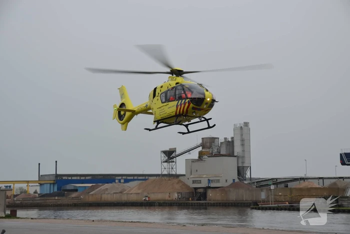 Bewoners van boot gewond door explosie