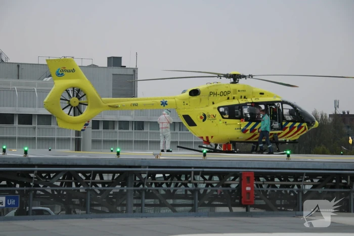Coronahelikopter vervoert patiënt naar Medisch Centrum
