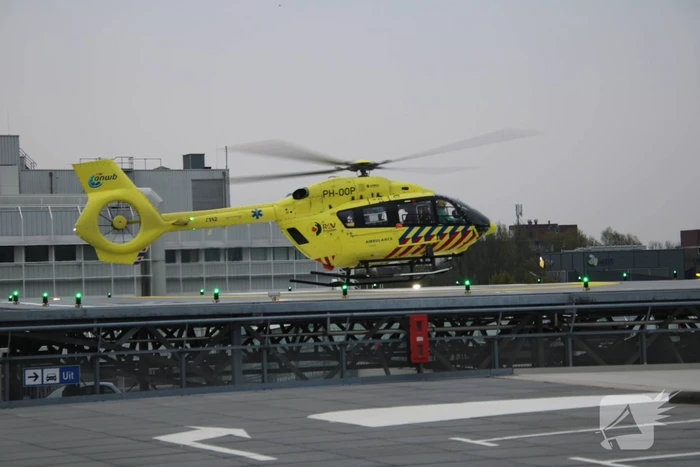 Coronahelikopter vervoert patiënt naar Medisch Centrum