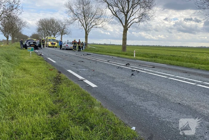 Ravage bij ongeval tussen meerdere voertuigen