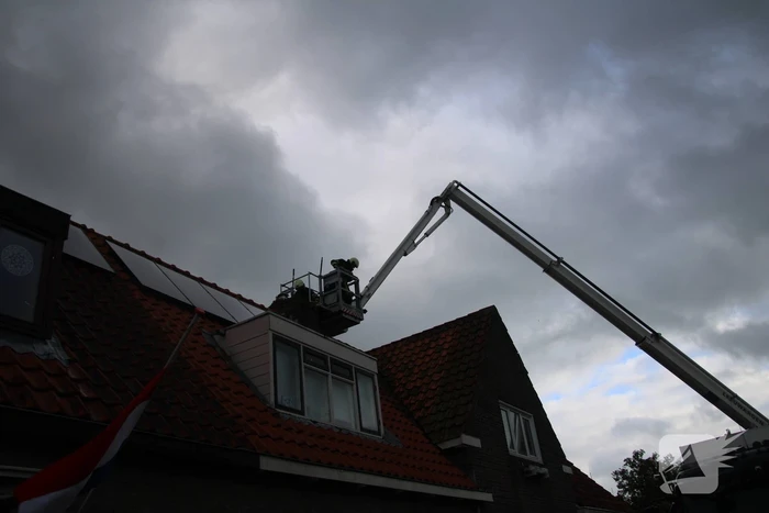 Schoorsteenbrand snel onder controle