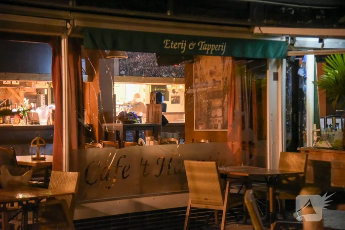 Café zwaar beschadigd door vuurwerkbom