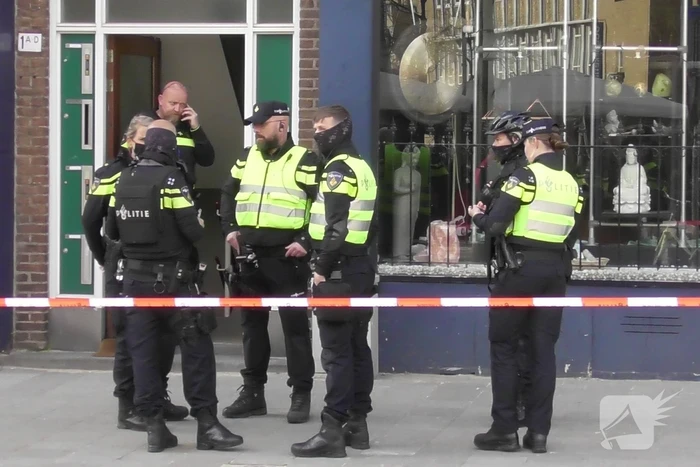 Grote politie-inzet na aantreffen mogelijk explosief