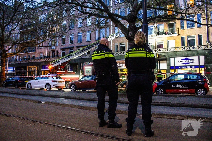 Uitslaande brand in portiekwoning