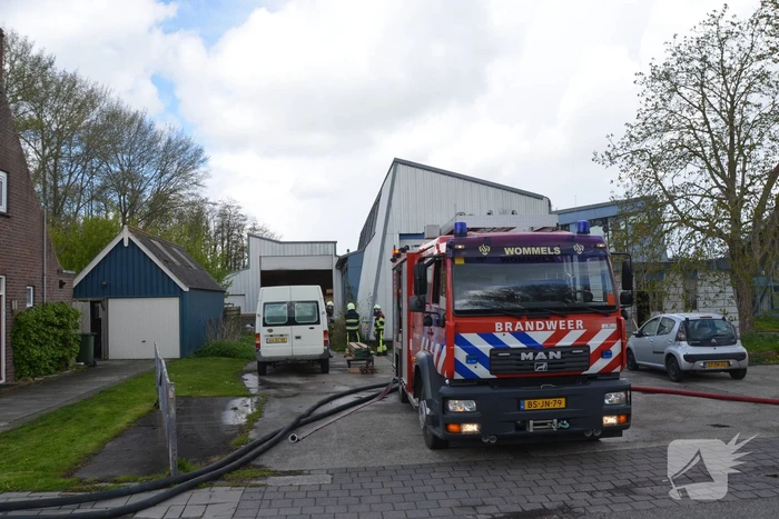 Veel rook in loods bij Kooistra Interieurbouw