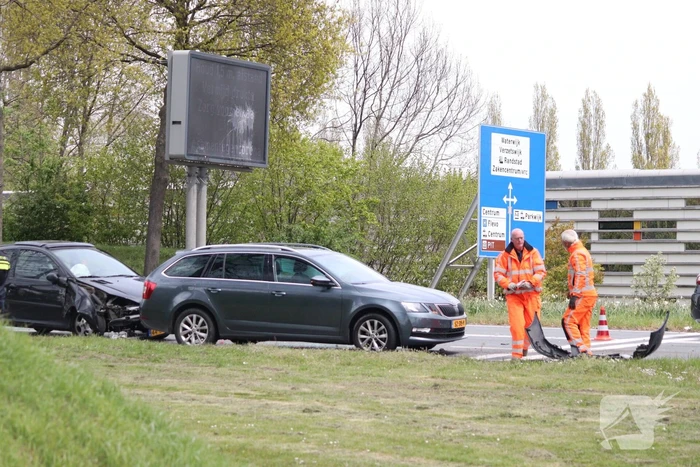 Flinke schade bij ongeval op kruising