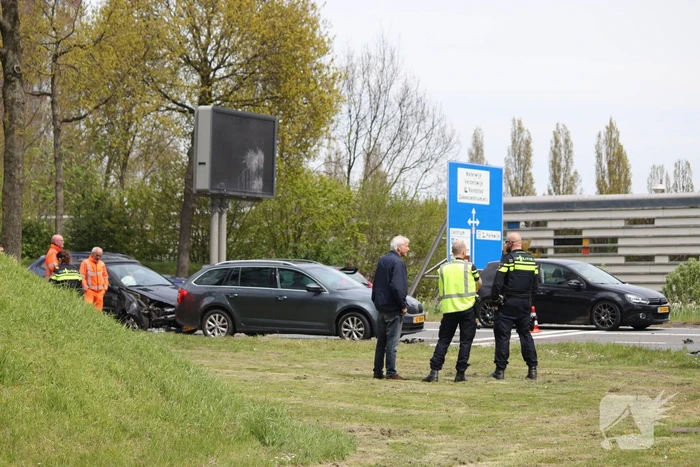 Flinke schade bij ongeval op kruising