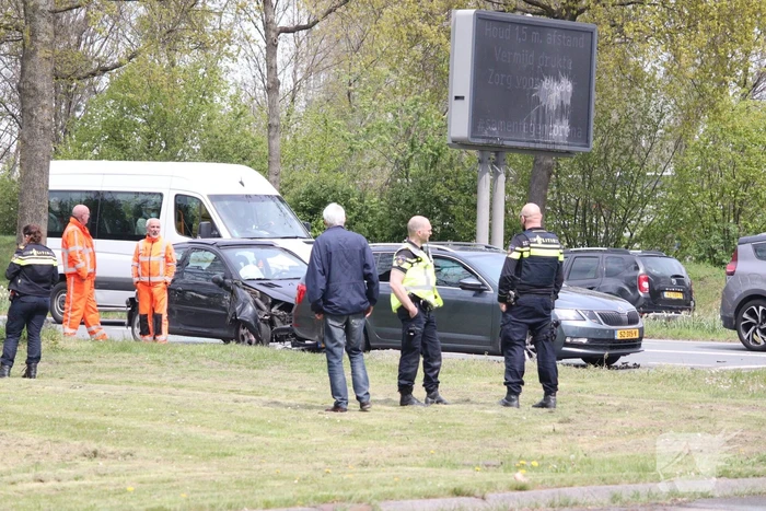 Flinke schade bij ongeval op kruising