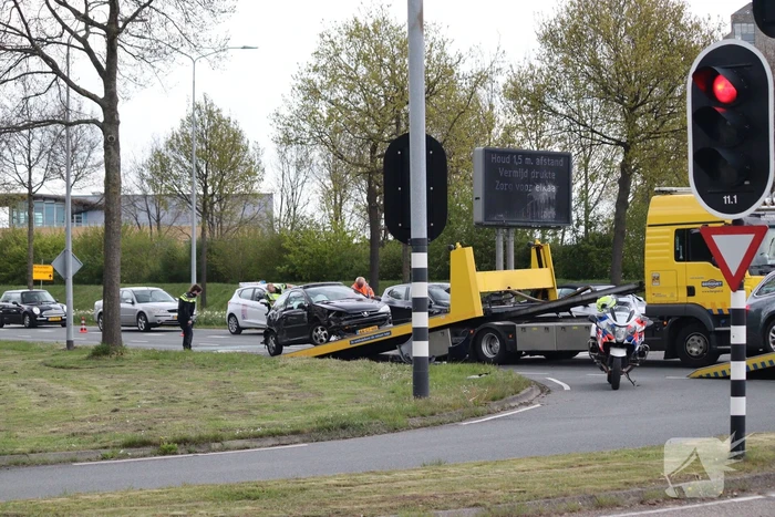 Flinke schade bij ongeval op kruising