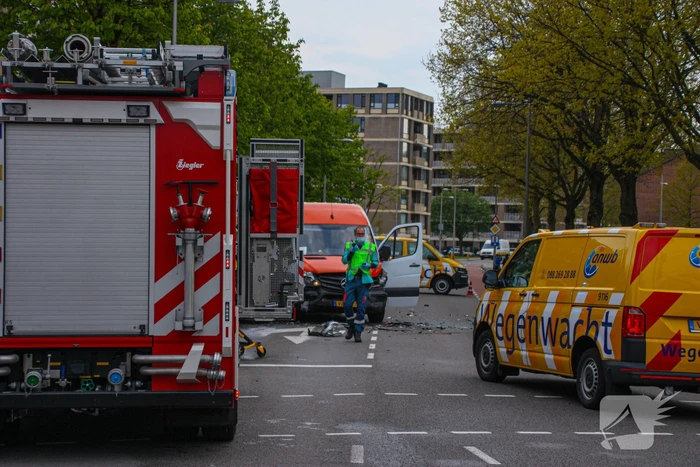 Meerdere voertuigen betrokken bij botsing op kruising in Schuilenburg