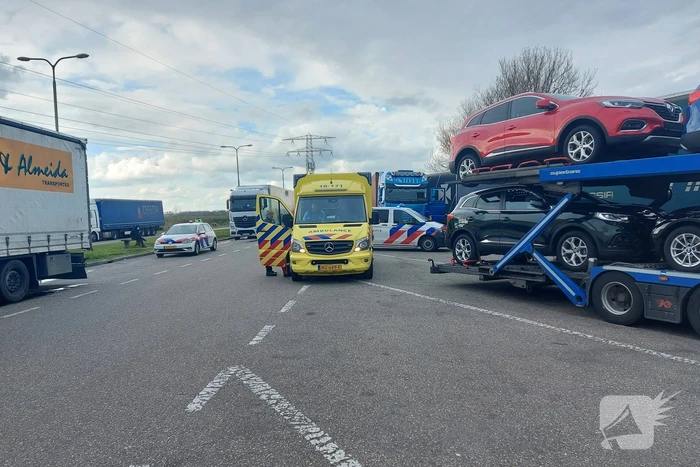 Schade bij ongeval op parkeerplaats van tankstation