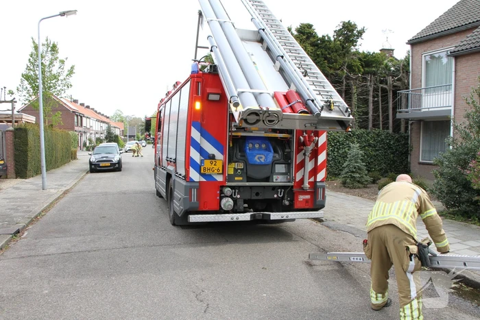 Brandweer doet onderzoek naar vreemde lucht