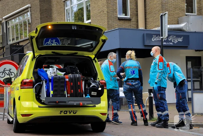 Voetgangster gewond na ongeval met politiewagen