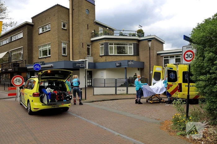Voetgangster gewond na ongeval met politiewagen