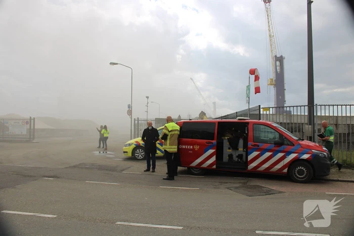 Brand in schroothoop Wilhelminahaven