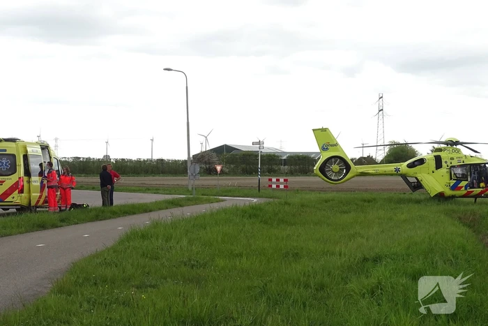 Traumahelikopter landt voor rendez-vous