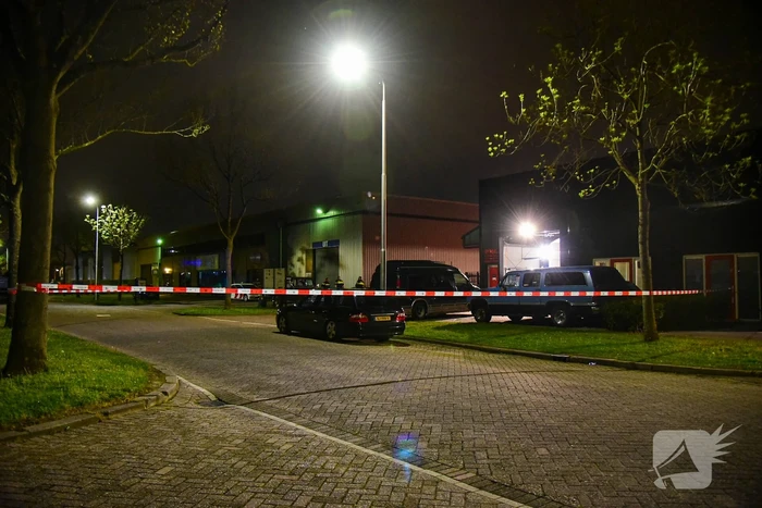 Stoffelijk overschot aangetroffen in autogarage