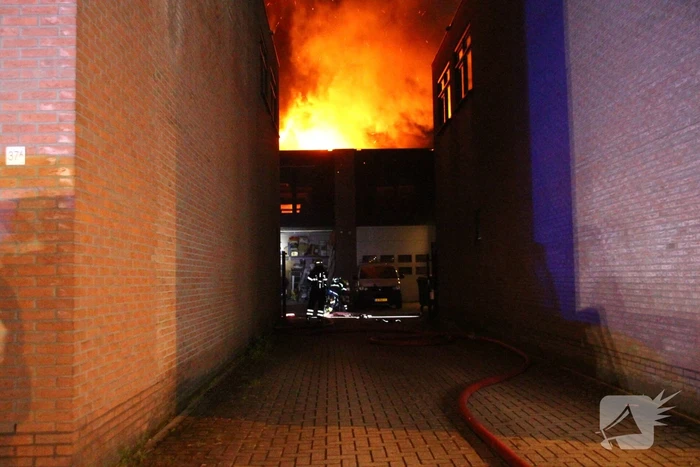 Uitslaande brand in industriepand
