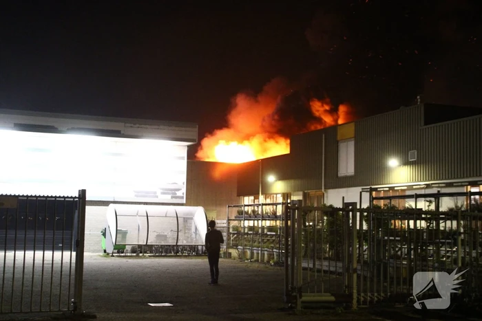 Uitslaande brand in industriepand