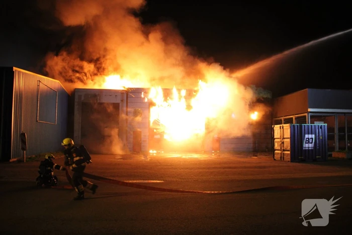 Uitslaande brand in industriepand