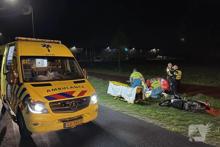Scooterrijder ernstig gewond bij eenzijdig verkeersongeval