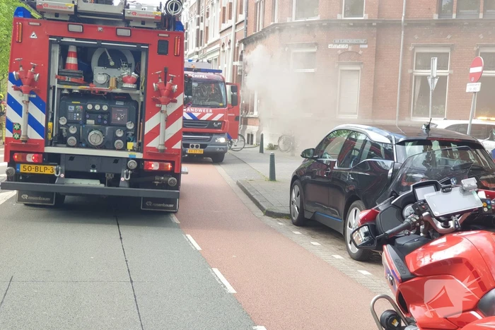 Veel rook door brand in kelder van woning