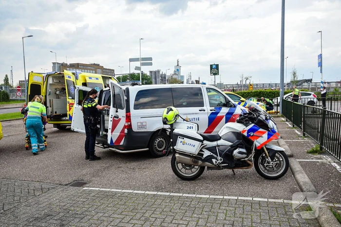 ongeval aveling hoogvliet rotterdam