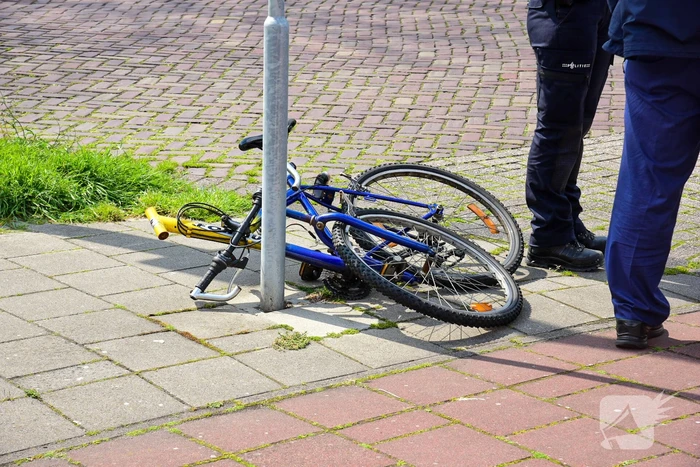 Fietster gewond door botsing met personenauto