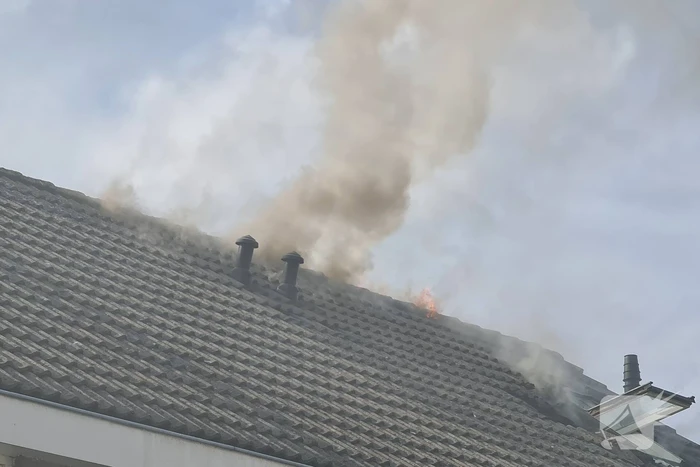 Brand op dak ontstaan door dak werkzaamheden