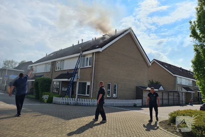 Brand op dak ontstaan door dak werkzaamheden