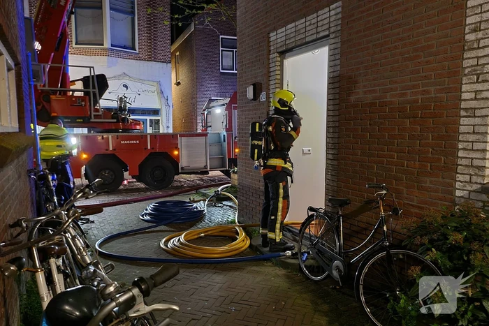 Veel rookontwikkeling bij brand in woning