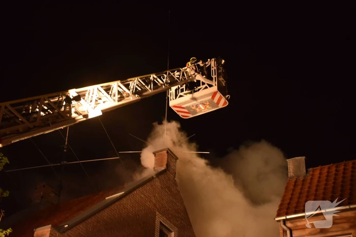 Veel rookontwikkeling bij brand in woning