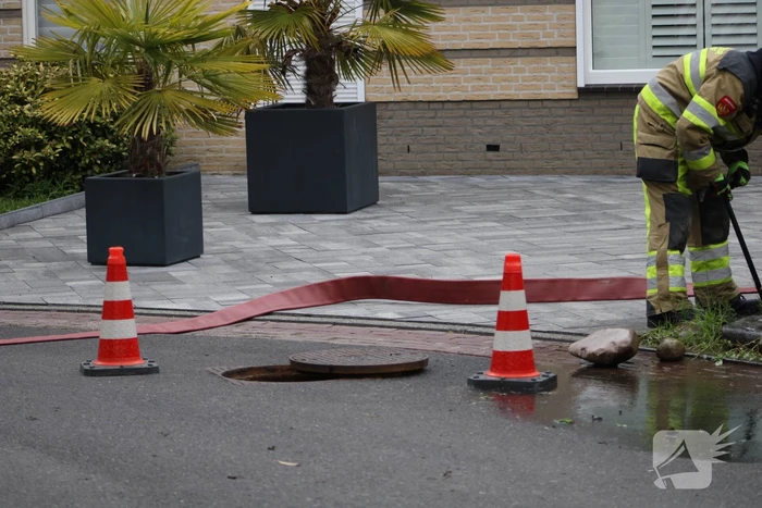 Onderzoek naar vreemde lucht uit riool